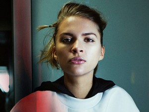 Egy elkötelezett svéd feminista: Tove Styrke