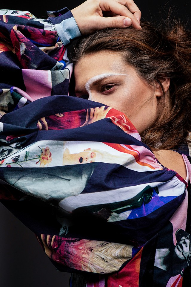 A Londonban élő Bartha Éva Lili tervező a divat jövőjét a technika fejlődésében és a fenntarthatóságban látja