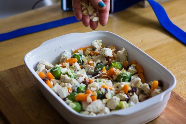 Készítsd el a legegyszerűbb és a legfinomabb vacsorát: Ezt a csirkés egytálételt pont neked találták ki