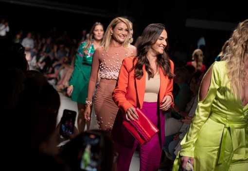 Tóth Vera és Király Linda modellként tündököltek, Görög Zita pedig csak úgy ragyogott a Viktoria Varga kifutóján