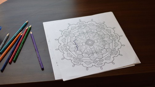 A legőrületebb felnőtt színezőben péniszeket festegethetünk