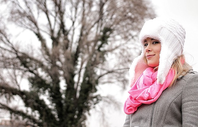 Rikító sállal a szürke tél ellen