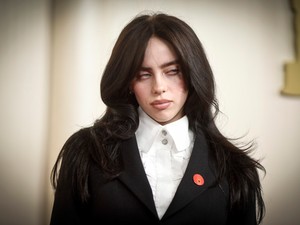 Ezt nem láttuk jönni! Billie Eilish beszólt Taylor Swiftnek, és minden oka megvolt rá