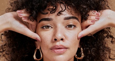 A bőrápolási baki, ami akár az arcbőrödbe is kerülhet - Szakértő segít, hogyan használd kíméletesen a hámlasztókat