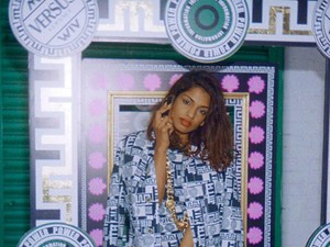 Gyors, hangos és pimasz: ilyen M.I.A. és a Versace közösködése