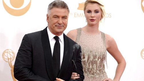 A hét kommentje: Ireland Baldwin a fenekét mutogatta, édesapja nyilvánosan szólt be neki