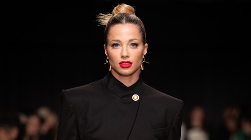 Gulyás Michelle olimpiai bajnok nyitotta meg Demeter Richárd bemutatóját a BCEFW divathéten