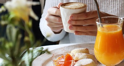 Ezért ne igyál soha kávét a narancslé mellé