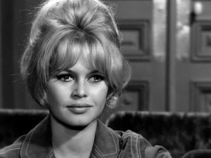 Elhunyt a francia film egyik legnagyobb sztárja, Brigitte Bardot
