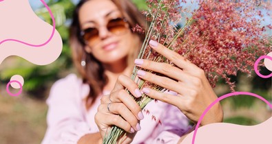 Csodás tavaszi rózsaszín körmök, ha egy klasszikust felvirágoztatnál