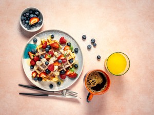Narancslé vagy kávé? Így tudod eldönteni, melyikre van nagyobb szüksége a testednek