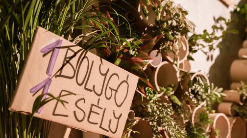 A fenntarthatóság jegyében telt a GLAMOUR Book parti - Nézd meg a videót!