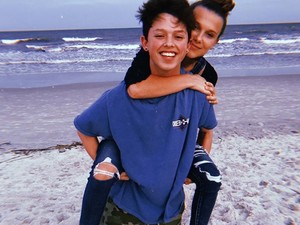 Jaj ne: a tini álompár is szakított