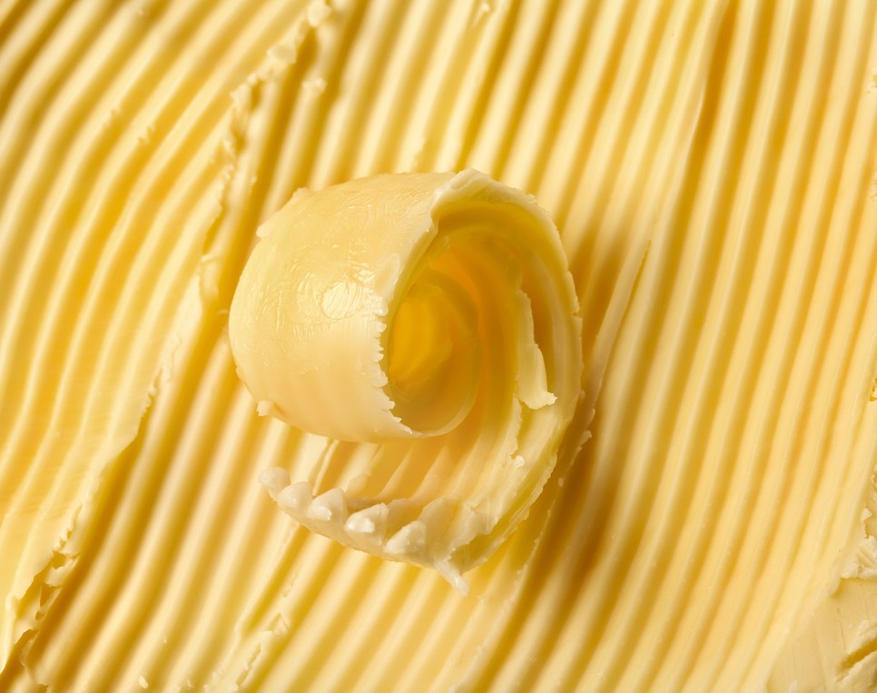 A vajsárga az egyik legkedveltebb pasztell körömszín