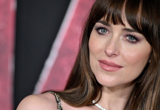 Dakota Johnson pucérruhája a legvadabb, amit valaha láttunk