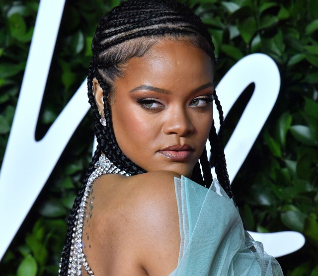 Rihanna megint jó alaposan megrihannázta a vörös szőnyeget