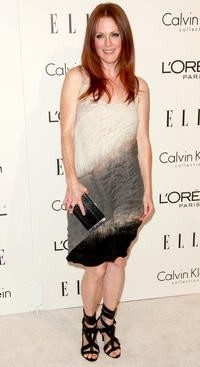 julianne-moore-200x-d00004F844201744eed47.jpg