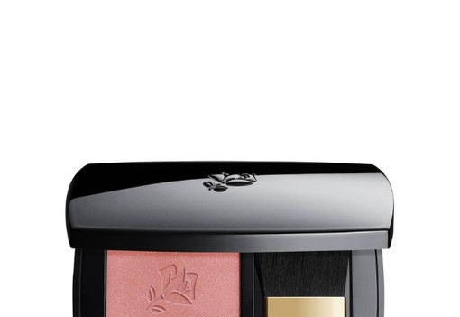 Te tudod, milyen árnyalatú pirosító illik hozzád? Szépségszerkesztőnk segít kideríteni