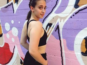 Ismerd meg Török Enikőt, a tehetséges és gyönyörű breaktáncost