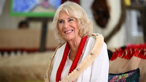 Soha nem volt még ennyire stílusos: Kamilla királyné Diorban nyűgözte le az alattvalókat