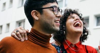 Innen jöhetsz rá, hogy többet akar tőled puszta barátságnál