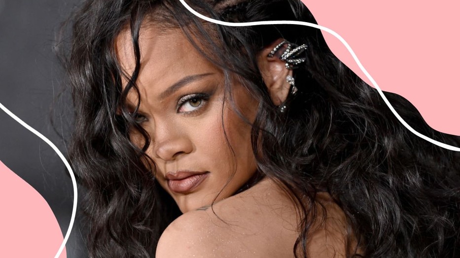 Rihanna mézszőke hajszíne valódi őszi hangulatba hoz