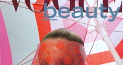 Plasztikcicává sminkelték Mihalik Enikőt