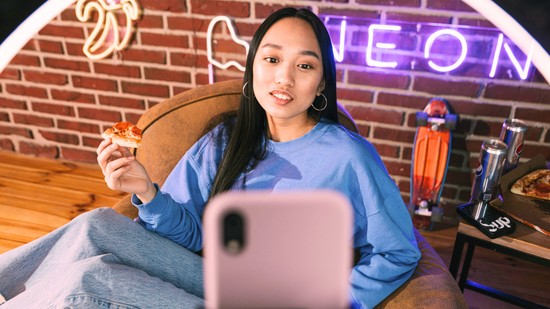 Ezek a legmenőbb új közösségi oldalak - egyre többen használják őket párkeresésre is