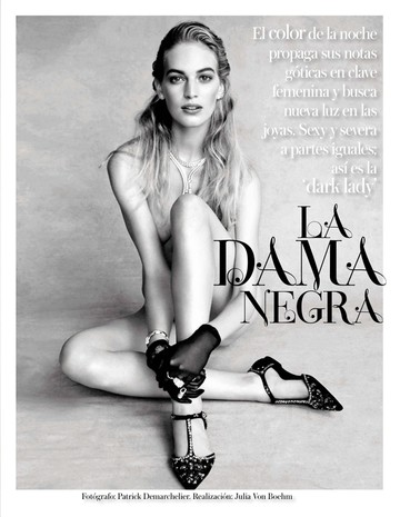 Axente Vanessa 10. alkalommal a Vogue címlapján!