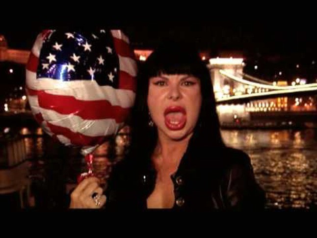 Csilivel is elérheted