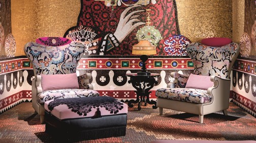 Egy bútormárka és egy divattervező véletlen találkozása az asztalosműhelyben