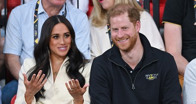 Meghan Markle és Harry herceg remekül érzik magukat a királynő ünnepségén