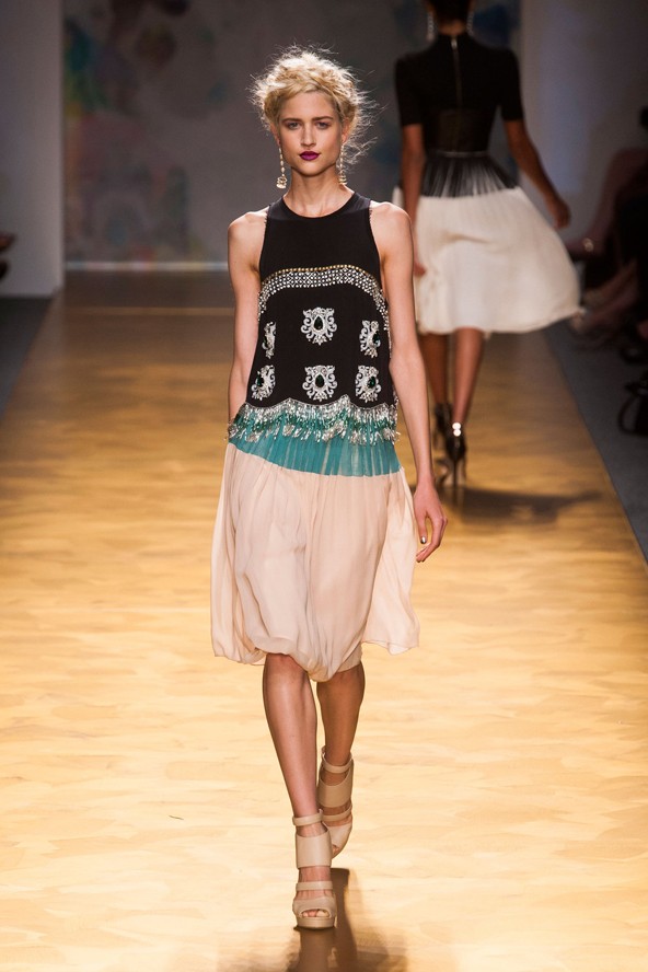 Kondás Kata - Nicole Miller