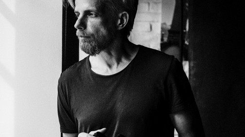 Kreatív magyarok a nagyvilágban: Szántai Gábor Londonban élő fotóst a női test minden hibájával együtt inspirálja