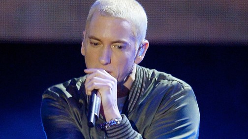 Eminem kiadott egy új albumot a semmiből