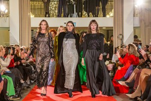 „Ki szeretném űzni a fejekből, hogy a vallásos nő csak zsákruhát hord”