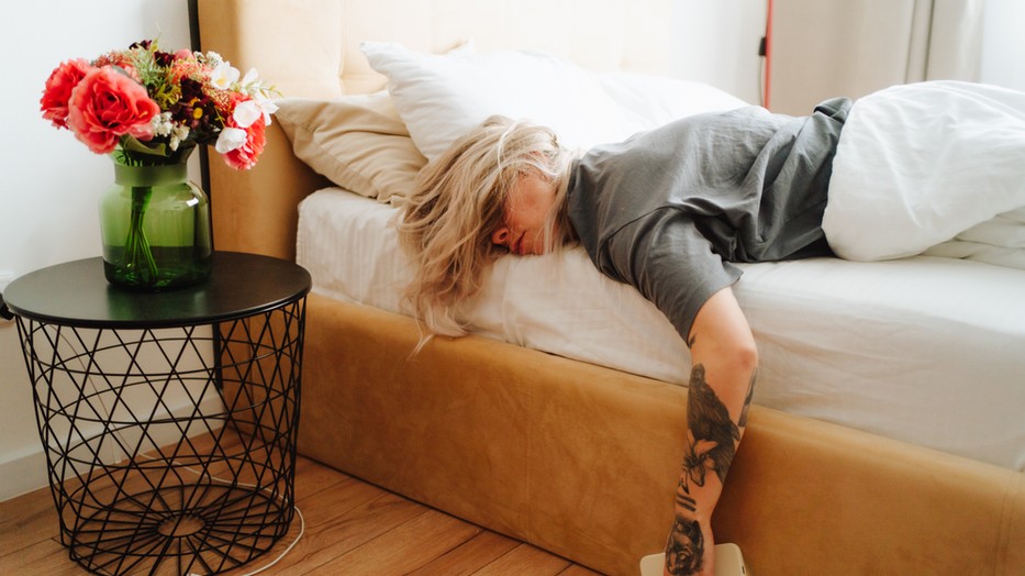 A szundi gomb az egyik legzseniálisabb találmánynak tűnik, de az egészséged nagyon más véleményen van, és ezt be is bizonyítjuk!