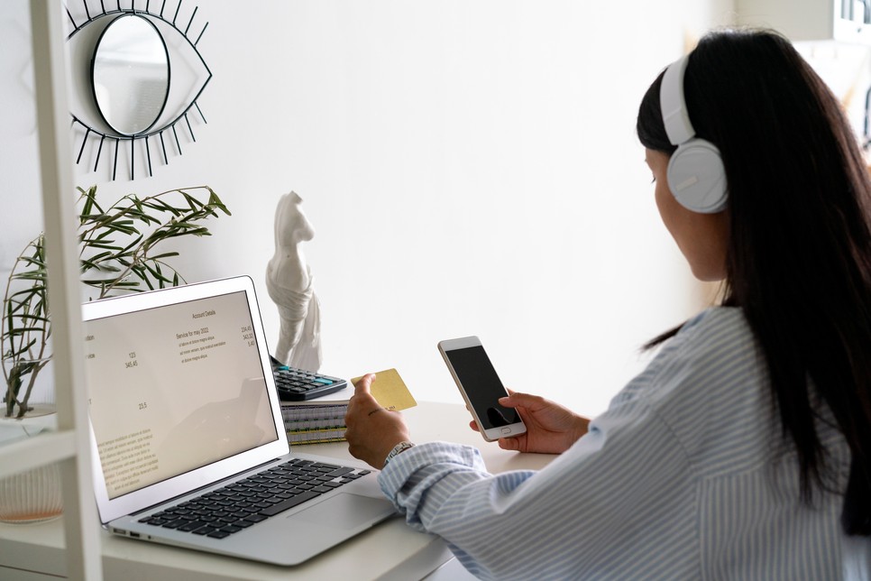 Dr. Bokor Tamás szerint olykor jobb nem tudni, mire használják fel a cégek az adatainkat.