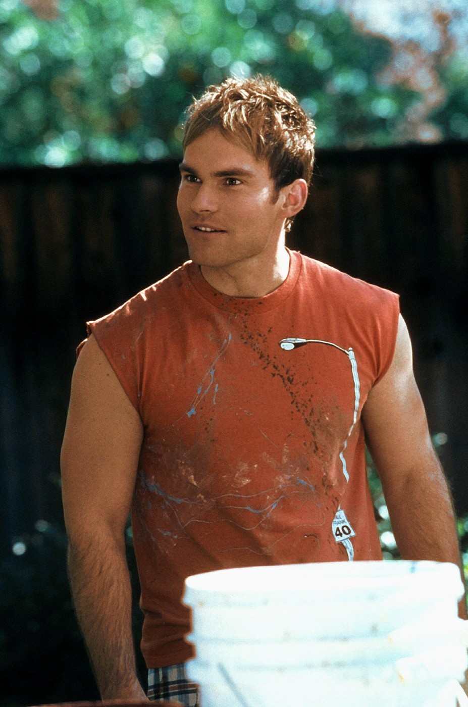 Szinte minden második botrányos jelenet mögött Stifler állt, legyen szó partikról, verekedésről, és persze a nőcsábászatról. Pimasz, hangos, túl sok – és egyszerűen megkerülhetetlen. De mégis ki tudná elképzelni az Amerikai-filmeket Stifler nélkül?