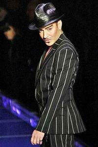 galliano-200x-d00009C6Ec7fe933864f3.jpg
