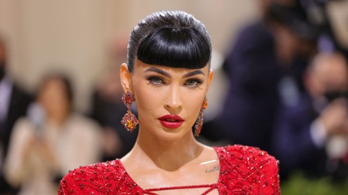 Megan Fox felszabadította a mellbimbóit, én nem kér érte elnézést