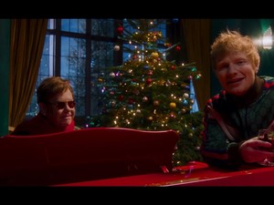 Elton John és Ed Sheeran közös dala lesz az idei karácsony legnagyobb slágere