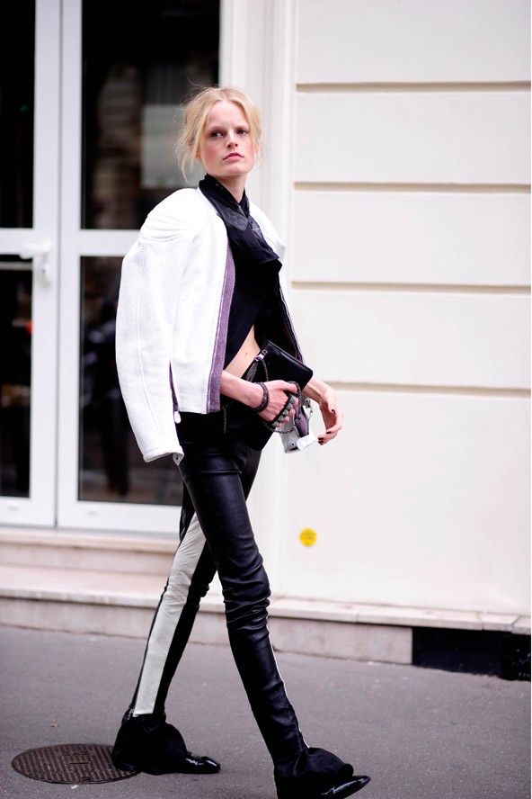 Hanne Gaby Odiele: Odiele-t mostani munkái a high-fashionhöz kötik, de a személyisége is rendkívül különleges. A kifutókon valóságos profiként mozog, a való életben azonban nagyon mókás. Emellett pedig különleges a stílusa is, szóval igazán nem csodálkoznánk, ha pár éven belül már saját márkája lenne.