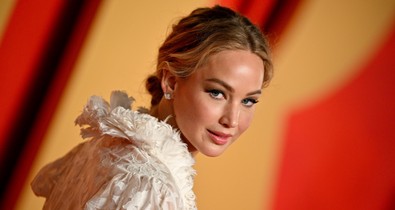 Testhezálló ruhában mutatta meg babapocakját Jennifer Lawrence: álomszép kismama a színésznő