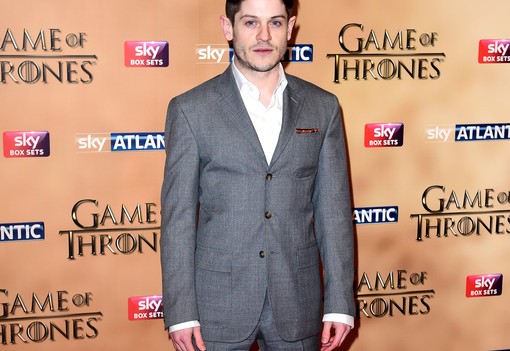 Emlékszel még, mennyire utáltad a Trónok harca Ramsay Boltonját? Így él ma az őt alakító Iwan Rheon