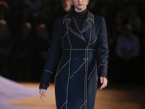 Most már hivatalos: Gemma Ward a kifutóra is visszatért!