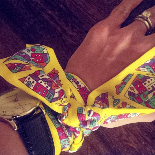 Így viseld a kedvenc sálad!