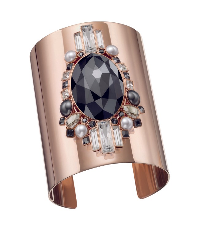 Kristály karkötő SWAROVSKI 92500 Ft, GLAMOUR-napokon 74000 Ft