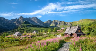 Bár a magyarok szinte csak télen utaznak ide, Zakopane kincseiért megéri egész évben felkeresni a lengyel gyöngyszemet