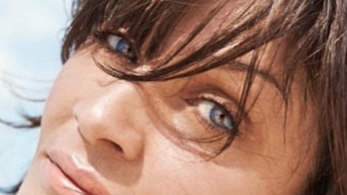 18+ Ilyen nincs! 46 évesen vetkőzött és most is tökéletes!